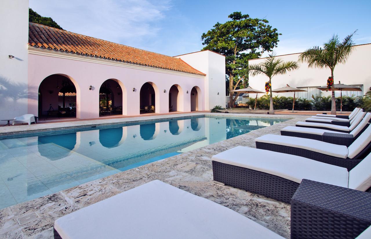 Hotel Dona Manuela Mompos Exterior photo