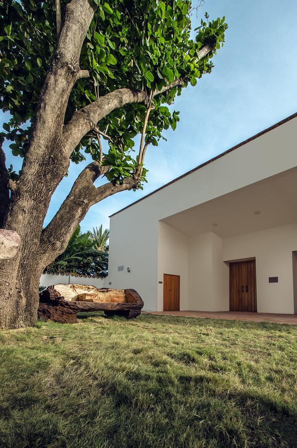 Hotel Dona Manuela Mompos Exterior photo