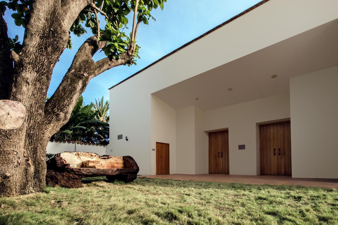 Hotel Dona Manuela Mompos Exterior photo